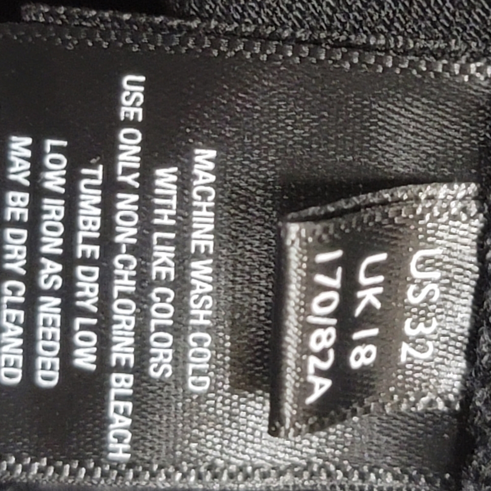 We The Free Black Crop Flare Jeans 32 EUC - Picture 7 of 11